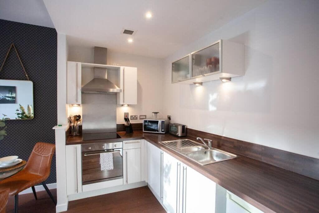 1 Bedroom Apartment In Very Central Location Glasgow Exterior photo